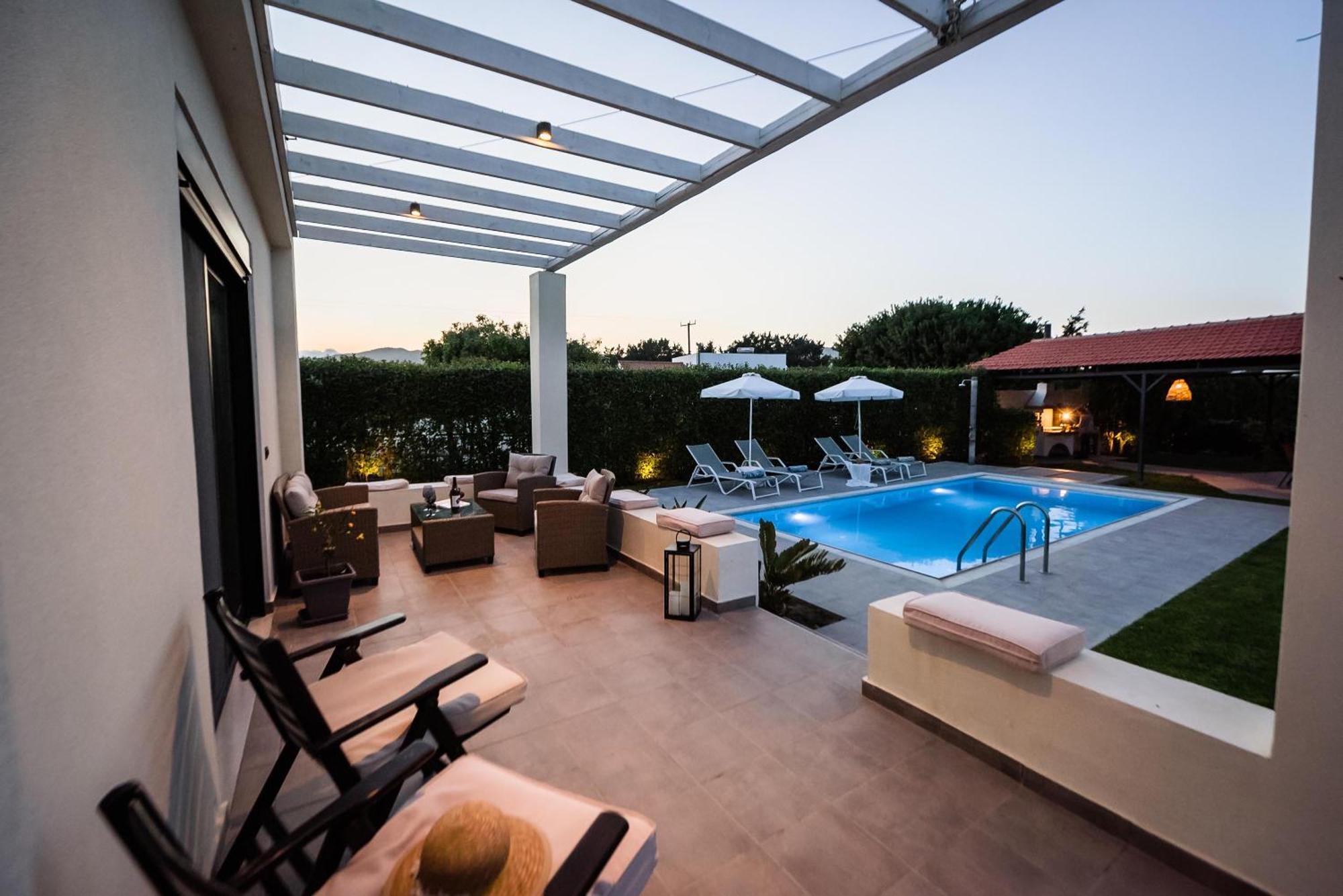 El Sueno Villa 根纳迪 外观 照片