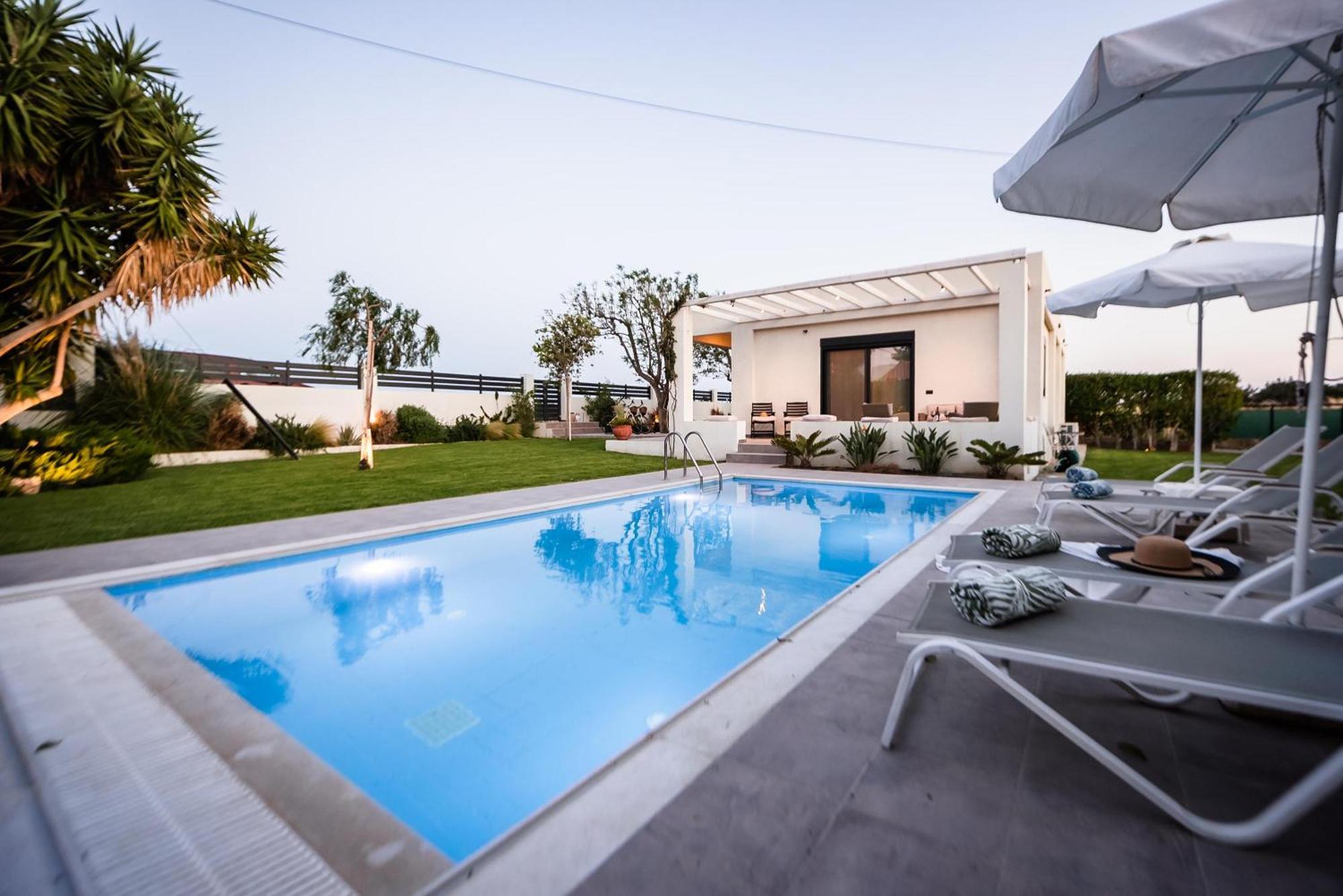 El Sueno Villa 根纳迪 外观 照片